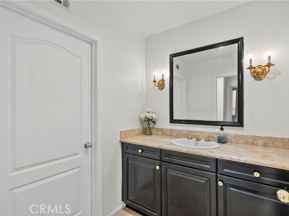 7630 Carmenita, West Hills (los Angeles) CA 91304