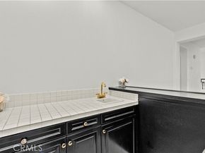 7630 Carmenita, West Hills (los Angeles) CA 91304