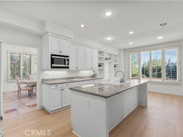 7630 Carmenita, West Hills (los Angeles) CA 91304