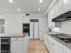 7630 Carmenita, West Hills (los Angeles) CA 91304