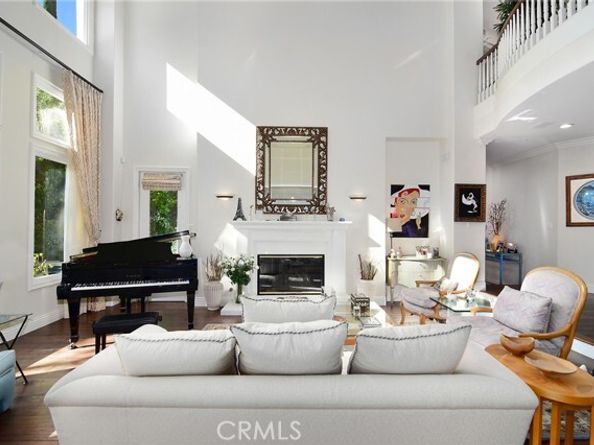 19134 Briarfield Way, Tarzana (los Angeles) CA 91356