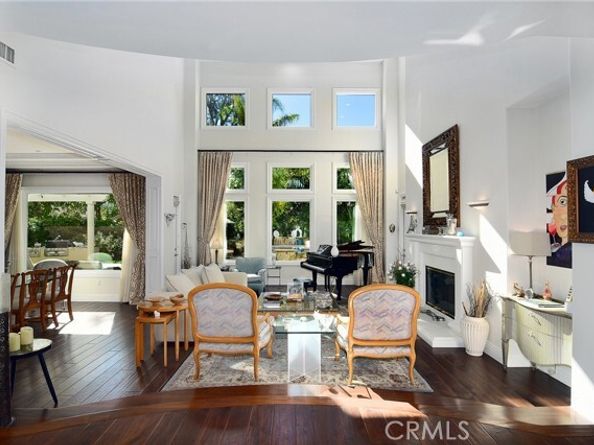 19134 Briarfield Way, Tarzana (los Angeles) CA 91356