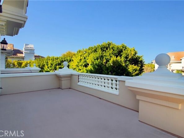 19134 Briarfield Way, Tarzana (los Angeles) CA 91356