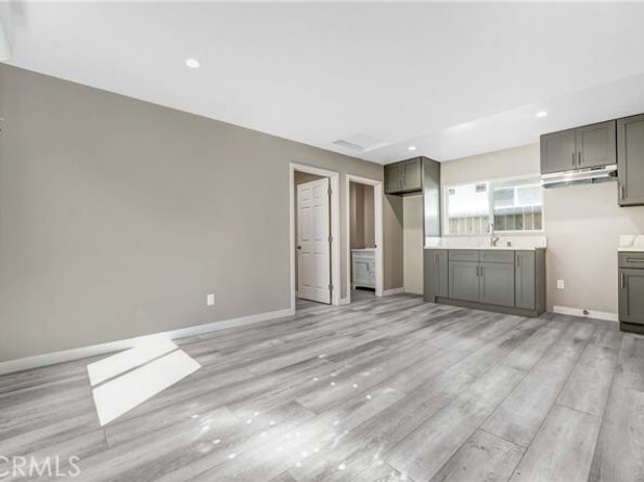 13250 Mercer Street, Pacoima (los Angeles) CA 91331
