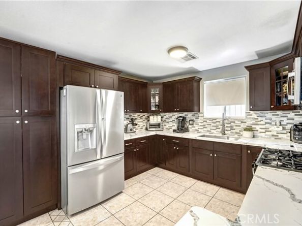 13250 Mercer Street, Pacoima (los Angeles) CA 91331