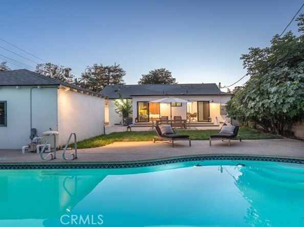 5808 Irvine Avenue, North Hollywood (los Angeles) CA 91601