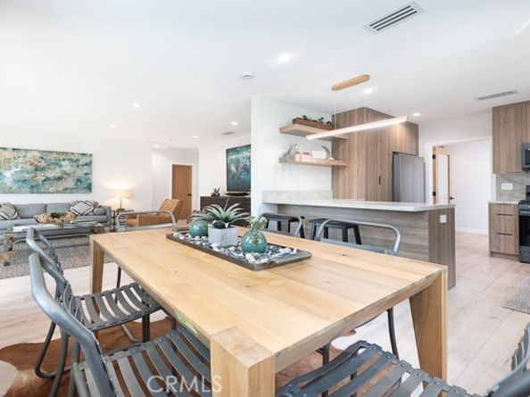 5808 Irvine Avenue, North Hollywood (los Angeles) CA 91601