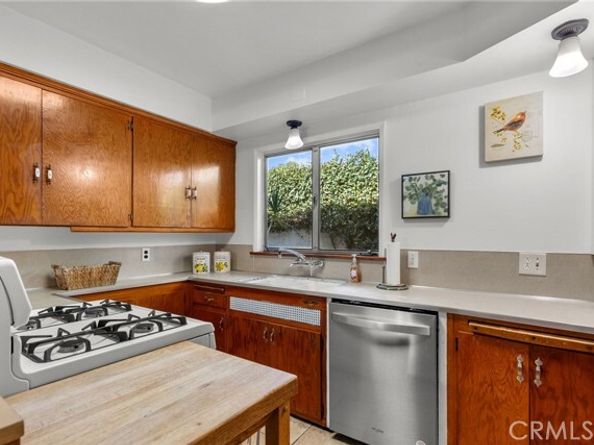 6047 Shadyglade, Los Angeles CA 91606