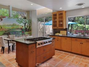 3951 Vanalden Avenue, Tarzana (los Angeles) CA 91356