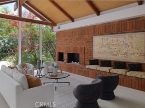 3951 Vanalden Avenue, Tarzana (los Angeles) CA 91356