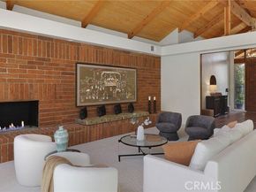 3951 Vanalden Avenue, Tarzana (los Angeles) CA 91356