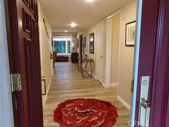 19260 Calahan Street, Northridge (los Angeles) CA 91324