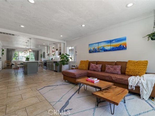22915 Saticoy Avenue, West Hills (los Angeles) CA 91304