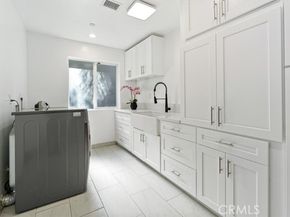 4330 Alhama, Woodland Hills (los Angeles) CA 91364