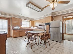 10721 Andora, Chatsworth (los Angeles) CA 91311