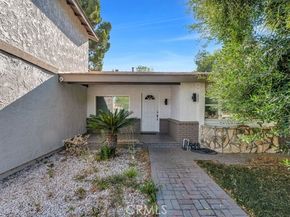 10122 Jovita Avenue, Chatsworth (los Angeles) CA 91311