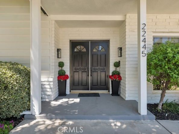 22445 Dardenne, Calabasas CA 91302