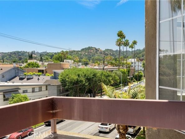 4301 Fulton Avenue 301, Sherman Oaks CA 91423