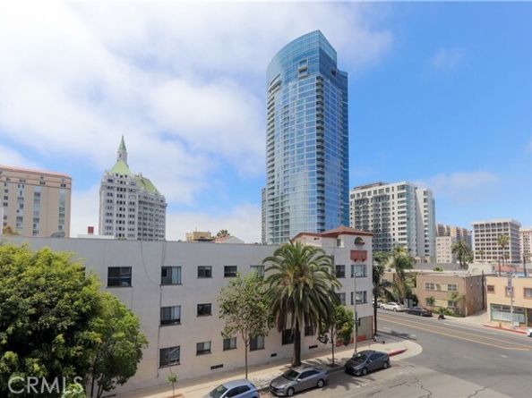801 E 1st Street 17, Long Beach CA 90802