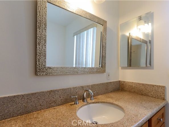 801 E 1st Street 17, Long Beach CA 90802