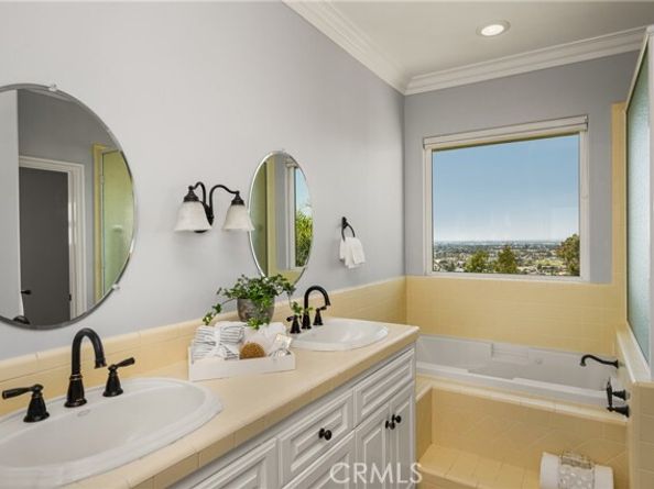 12272 Media Panorama, Tustin CA 92705