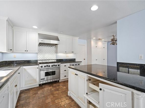 1795 Tanager Drive, Costa Mesa CA 92626