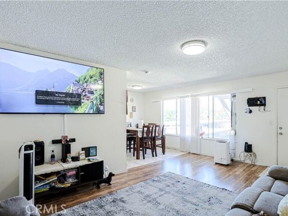 1400 W Warner 46, Santa Ana CA 92704