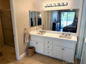 19431 Rue De Valore 14A, Lake Forest (el Toro) CA 92610