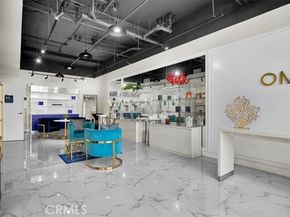 300 E 4th Street, Long Beach CA 90802