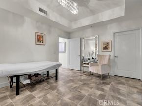 300 E 4th Street, Long Beach CA 90802