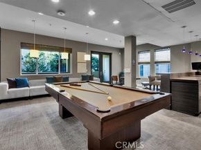 300 E 4th Street, Long Beach CA 90802