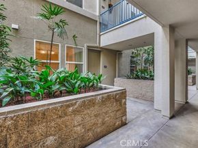 300 E 4th Street, Long Beach CA 90802