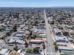 6500 S Hoover, Los Angeles CA 90044