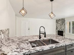 8262 Gilman Drive 1, La Jolla (san Diego) CA 92037