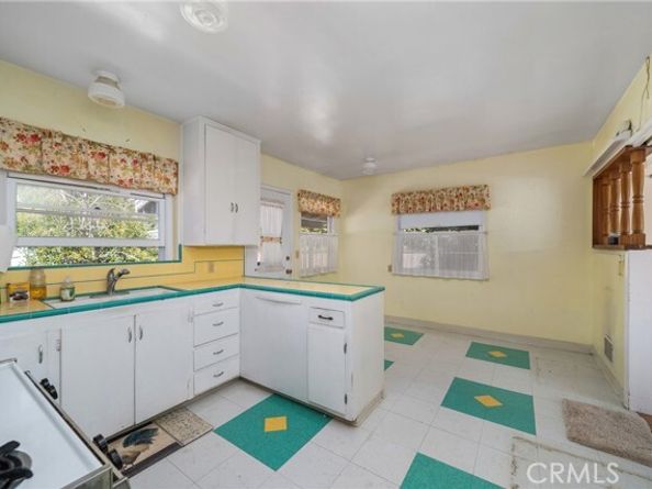 12852 Fairhaven, Santa Ana CA 92705