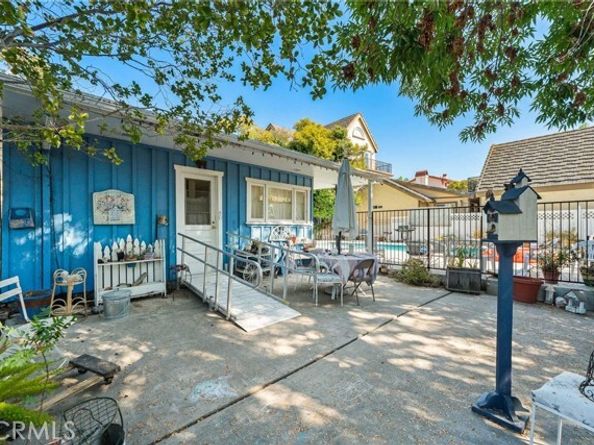 12852 Fairhaven, Santa Ana CA 92705