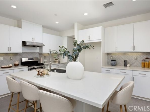 26 Prominence, Lake Forest (el Toro) CA 92630