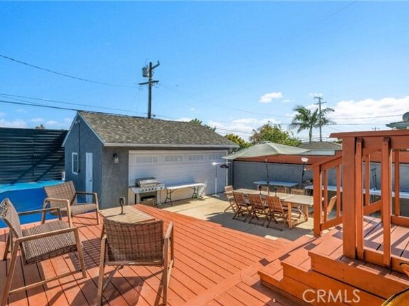 6104 S La Cienega, Ladera Heights CA 90056