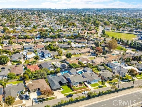 6104 S La Cienega, Ladera Heights CA 90056