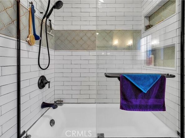 6104 S La Cienega, Ladera Heights CA 90056