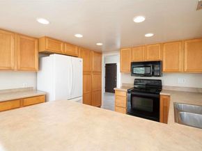 3808 Vista Campana 26, Oceanside CA 92057