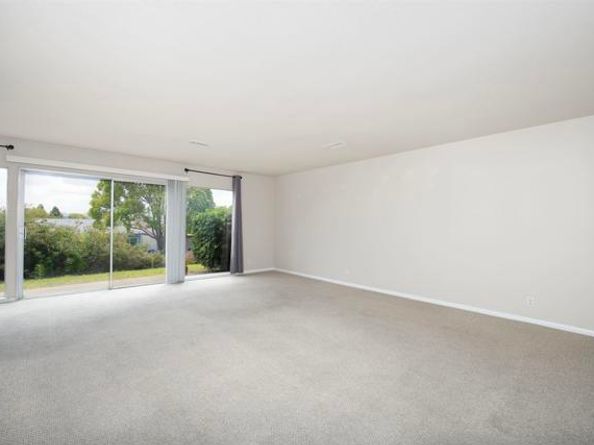 3808 Vista Campana 26, Oceanside CA 92057