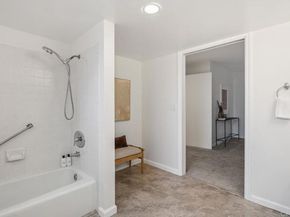 2420 Torrey Pines Road B202, La Jolla (san Diego) CA 92037