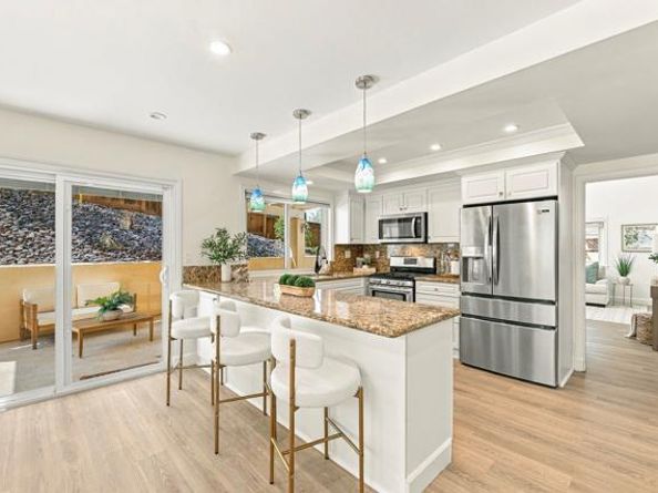 809 Sol Vista, Escondido CA 92025