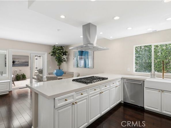 412 Poinsettia Avenue, Corona Del Mar (newport Beach) CA 92625