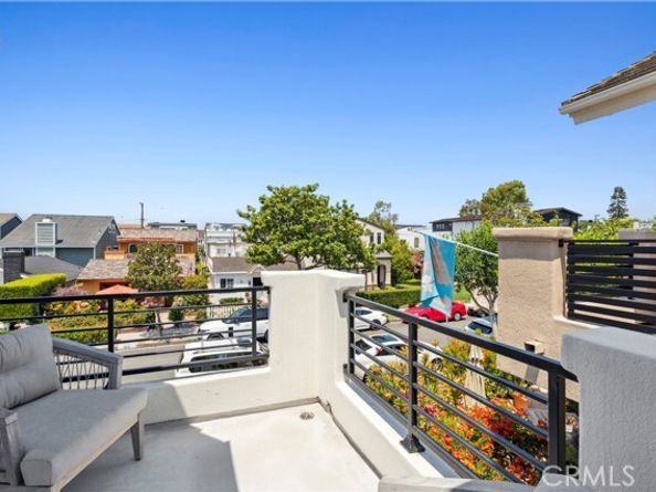 412 Poinsettia Avenue, Corona Del Mar (newport Beach) CA 92625