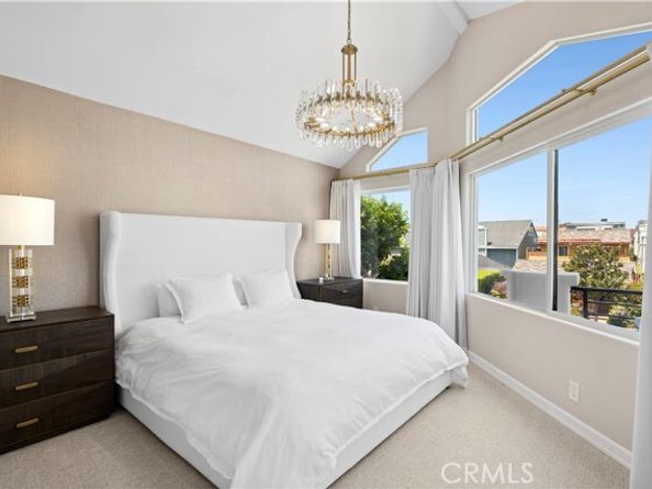 412 Poinsettia Avenue, Corona Del Mar (newport Beach) CA 92625