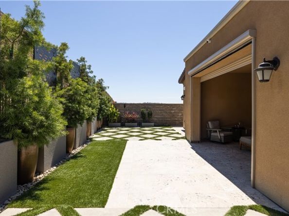 3017 Viejo Ridge North Drive, Lake Forest (el Toro) CA 92679