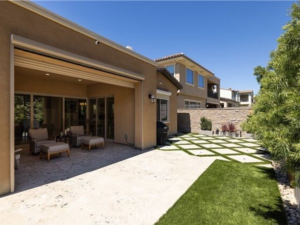 3017 Viejo Ridge North Drive, Lake Forest (el Toro) CA 92679