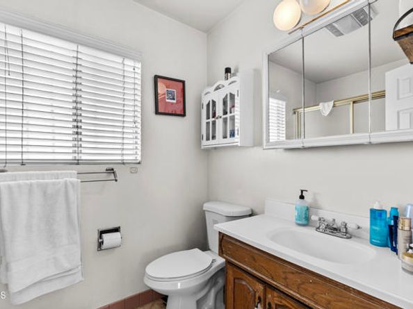 1920 Mellon Avenue, Los Angeles CA 90039